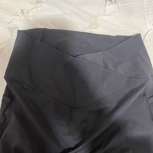 Halara Cross waist leggings